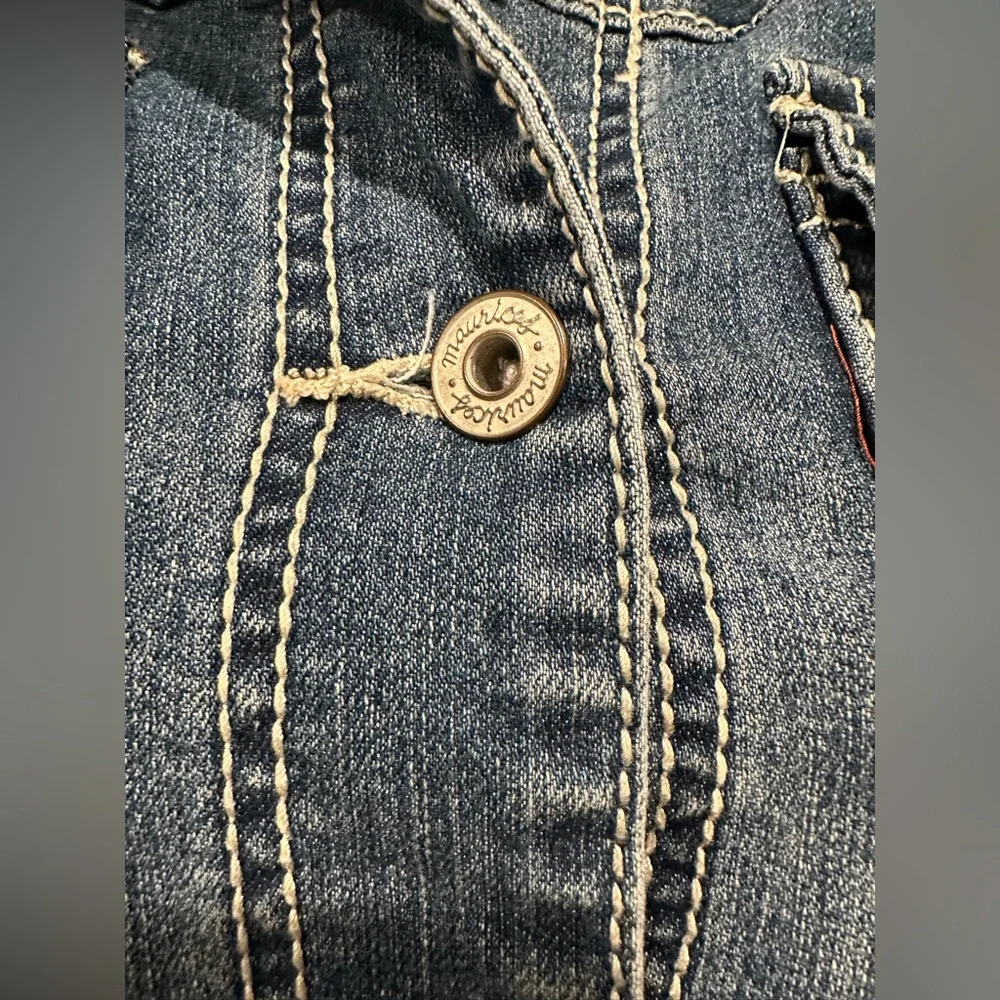 Maurices Distressed Denim Vest Button Front Raw Hem Blue Jean Vest Size L - Picture 5 of 12